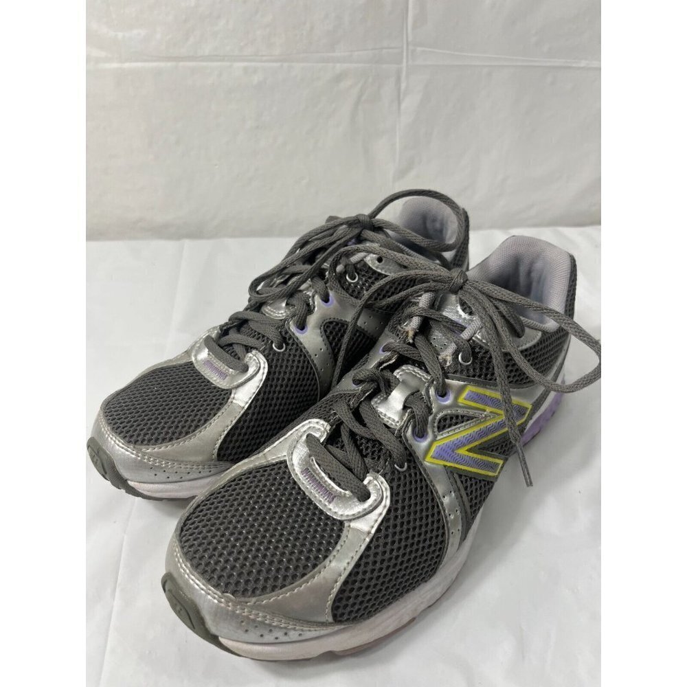 NEW BALANCE 665 ATHLETIC WALKING SHOES  WITH STRIKE PATH WOMEN'S  SIZE 9 GRAY